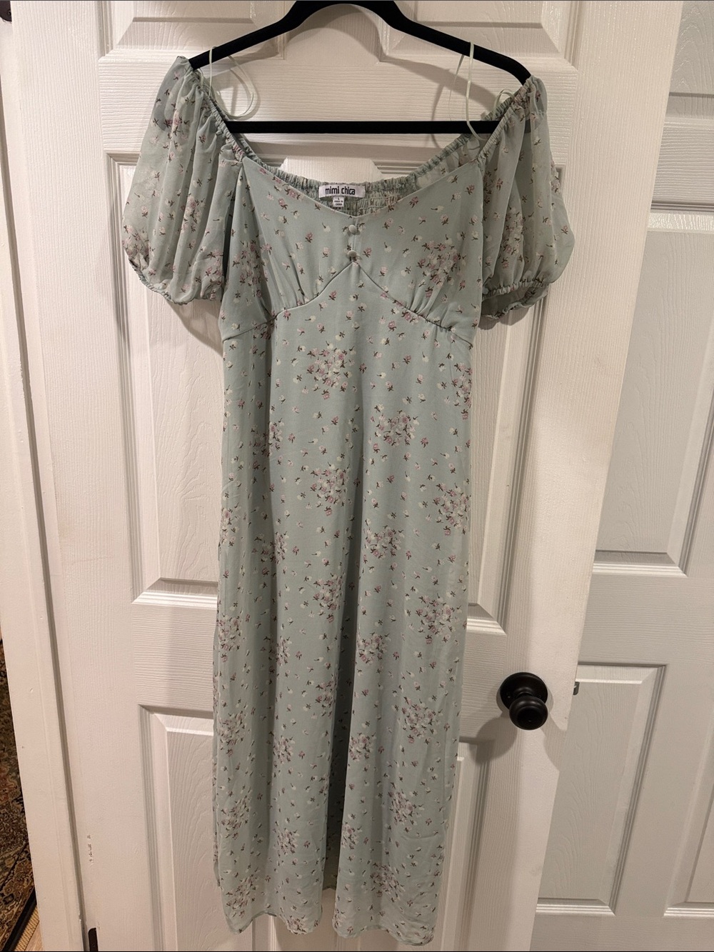 Mimi Chica Sage Green Floral Off-Shoulder Midi Dress
